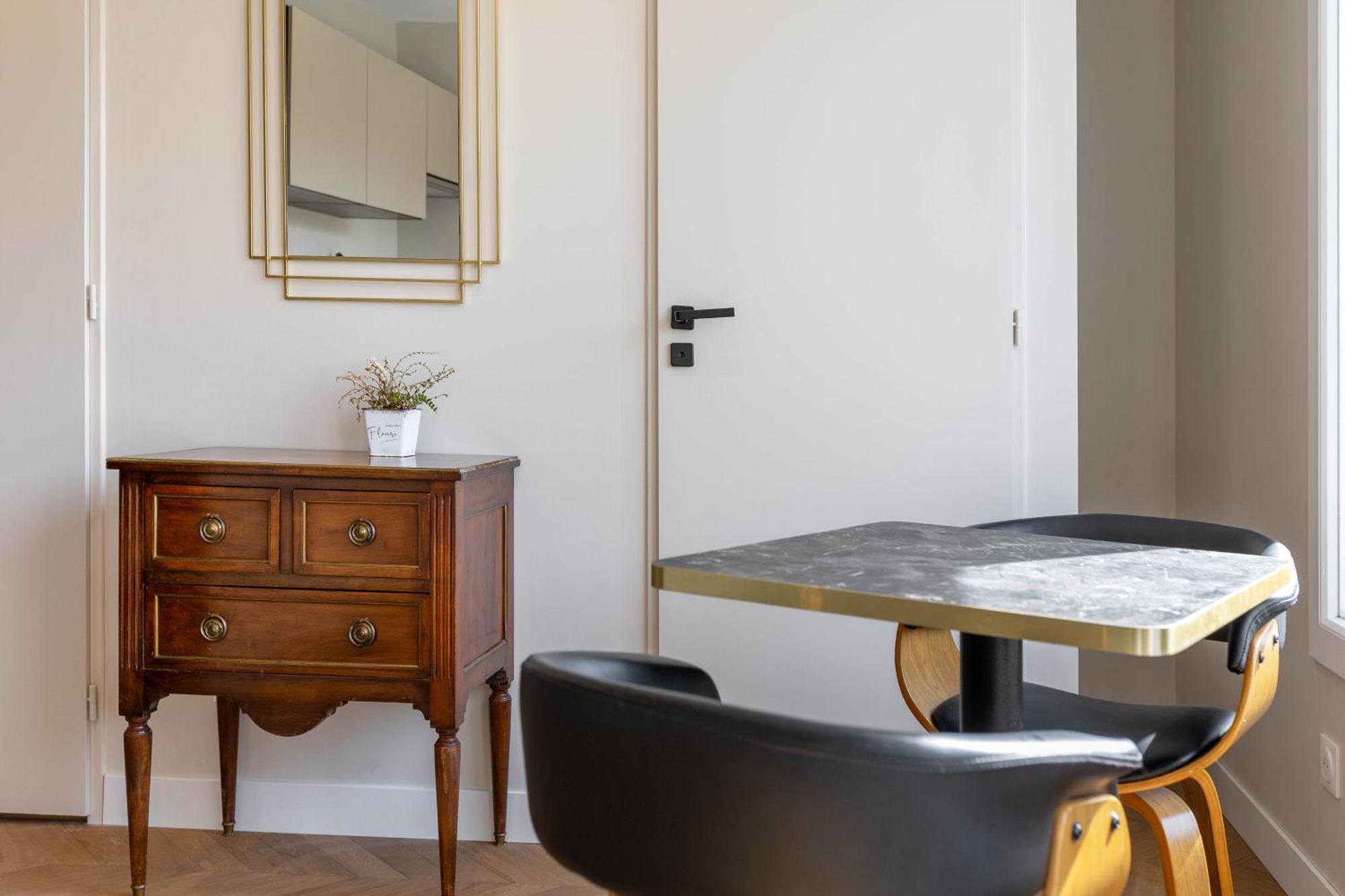 Appart Hotel Coraline - Genas Lyon Eurexpo Exteriör bild