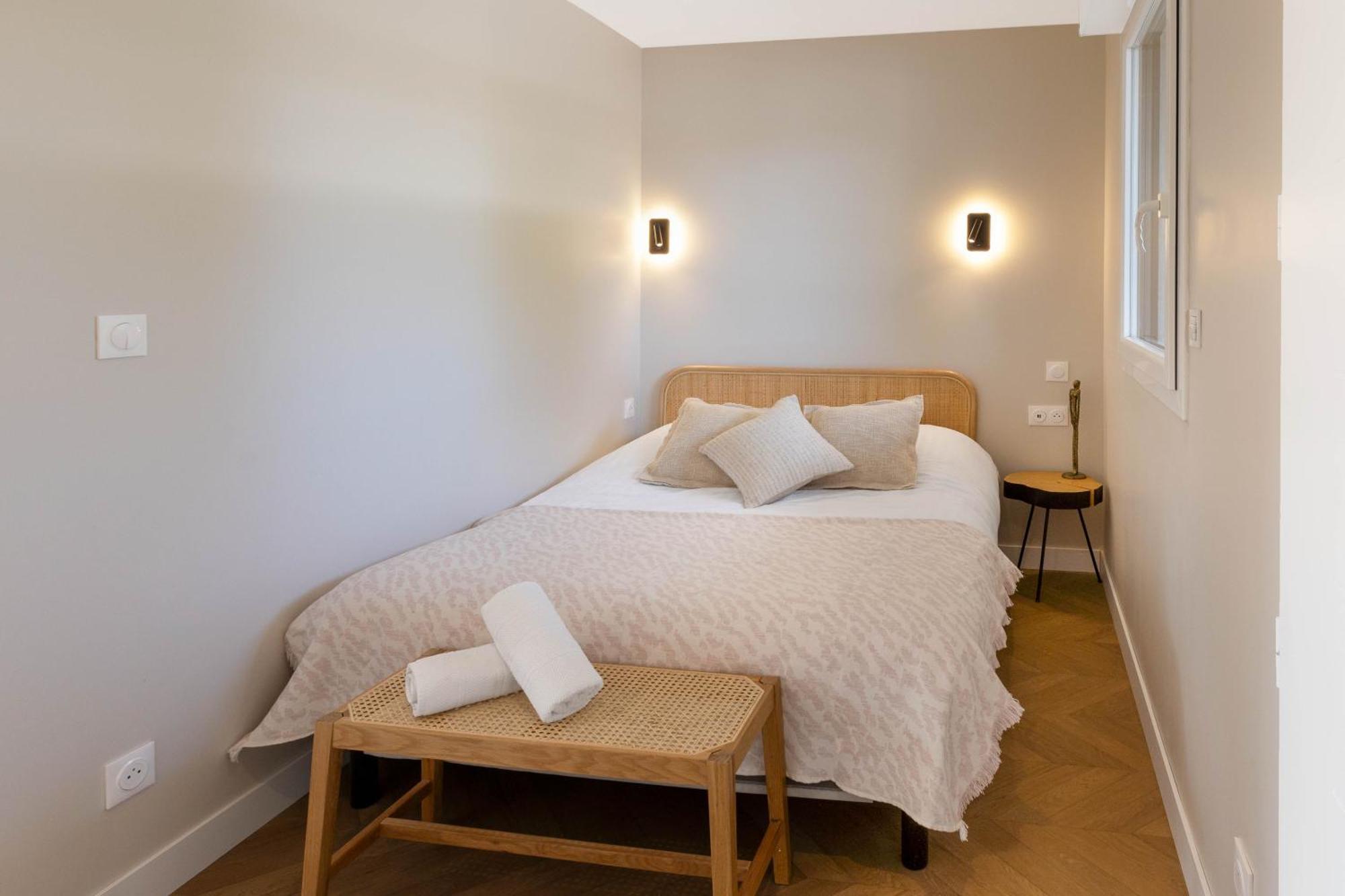 Appart Hotel Coraline - Genas Lyon Eurexpo Exteriör bild