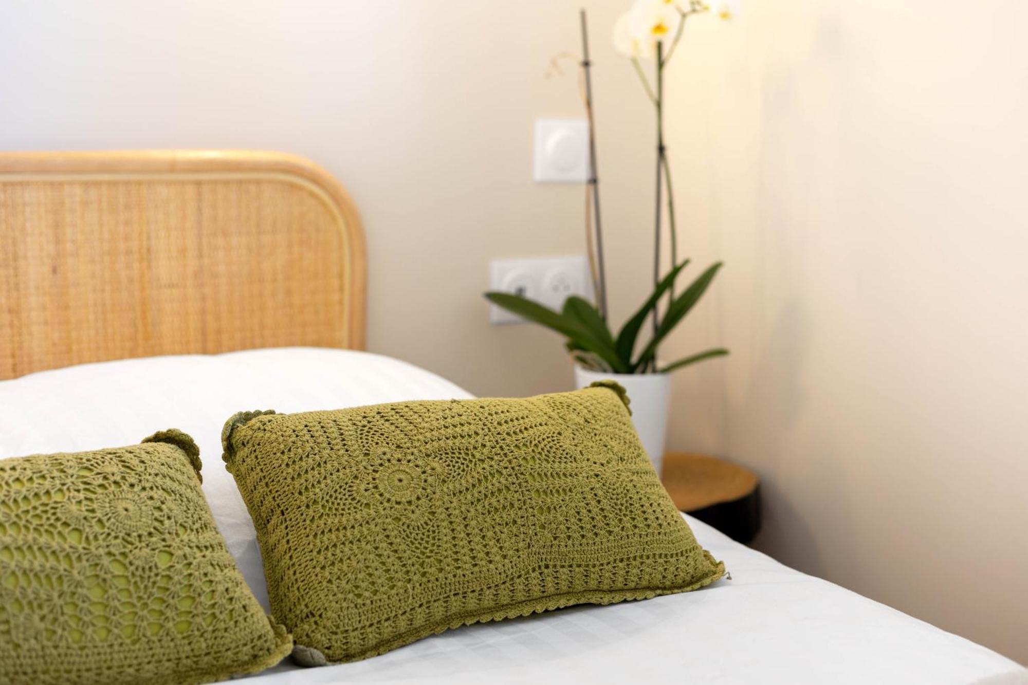 Appart Hotel Coraline - Genas Lyon Eurexpo Exteriör bild