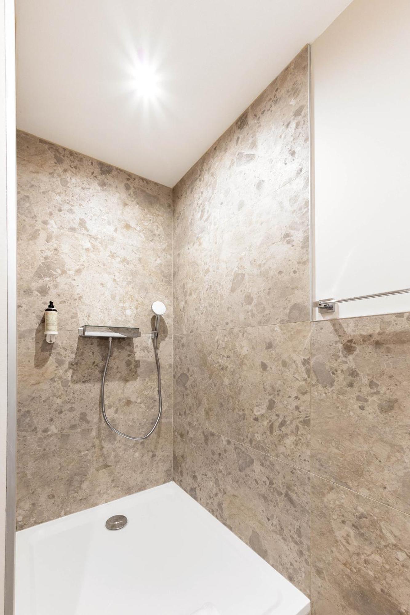 Appart Hotel Coraline - Genas Lyon Eurexpo Exteriör bild